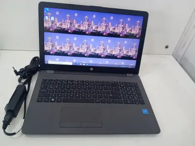 Notebook Marca Hp Modelo 250 G6 Procesador Celeron Memoria Ram 4 Gb Disco Duro 500 Gb Acc Con Ent.HdmiUsbS.L.Cd T.Numerico