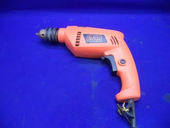 Taladro Marca Black + Decker Modelo Hd555-B2c Usado En Buen Estado Acc Con Llave