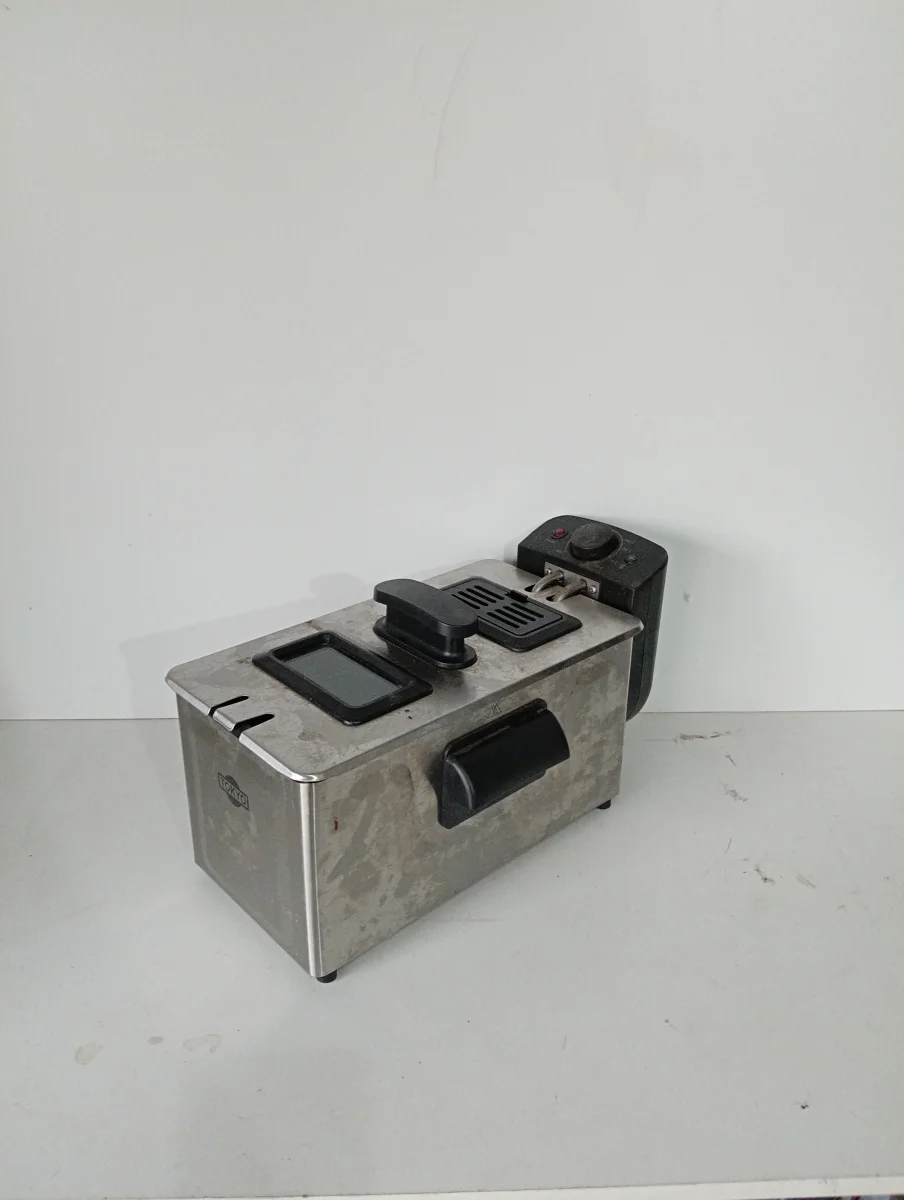 Foto 2 de Fritadora Marca Tokyo De 3lts Modelo Fry 3 Inox Usado En Buen Estado Acc Con Canasto Con Tapa