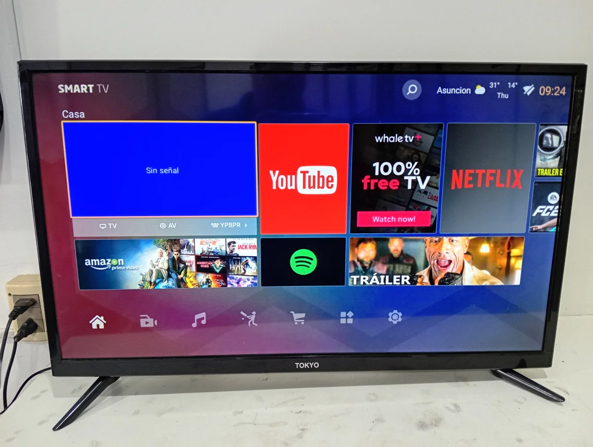 Televisor Led Smart De 32 '' Marca Tokyo Modelo Tvtokh32sm Sin Control Usado En Buen Estado Acc PatitasControl Air