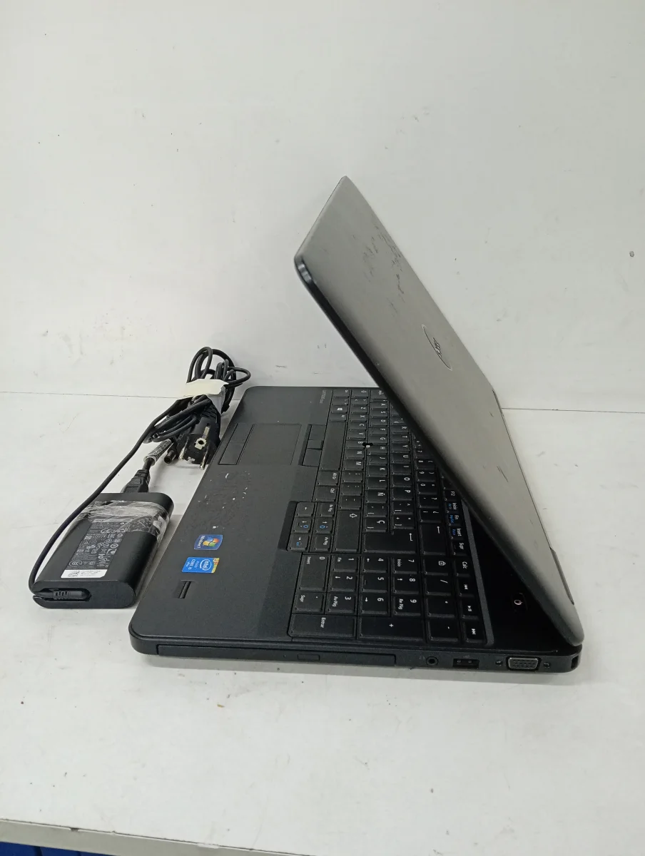 Foto 3 de Notebook Marca Dell Modelo Latitude E5540 Procesador I5 Memoria Ram 12 Gb Disco Duro 500 Gb Acc No Tiene
