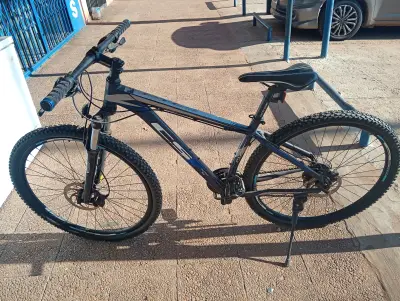 Bicicleta Marca Pyces Modelo Action Usado En Buen Estado Acc: Aro 29Freno De DiscoPatitas