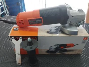 Pulidora Marca Black & Decker Modelo G720-B2c Tamaño Chico Nuevo Sin Uso Acc C/ LlaveProtectorManijaEn CajaS/ Disco De Corte