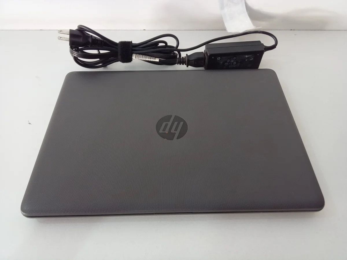 Notebook Marca Hp Modelo 240g7 Procesador I5 Memoria Ram 8 Gb Disco Duro 500 Gb Acc No Tiene