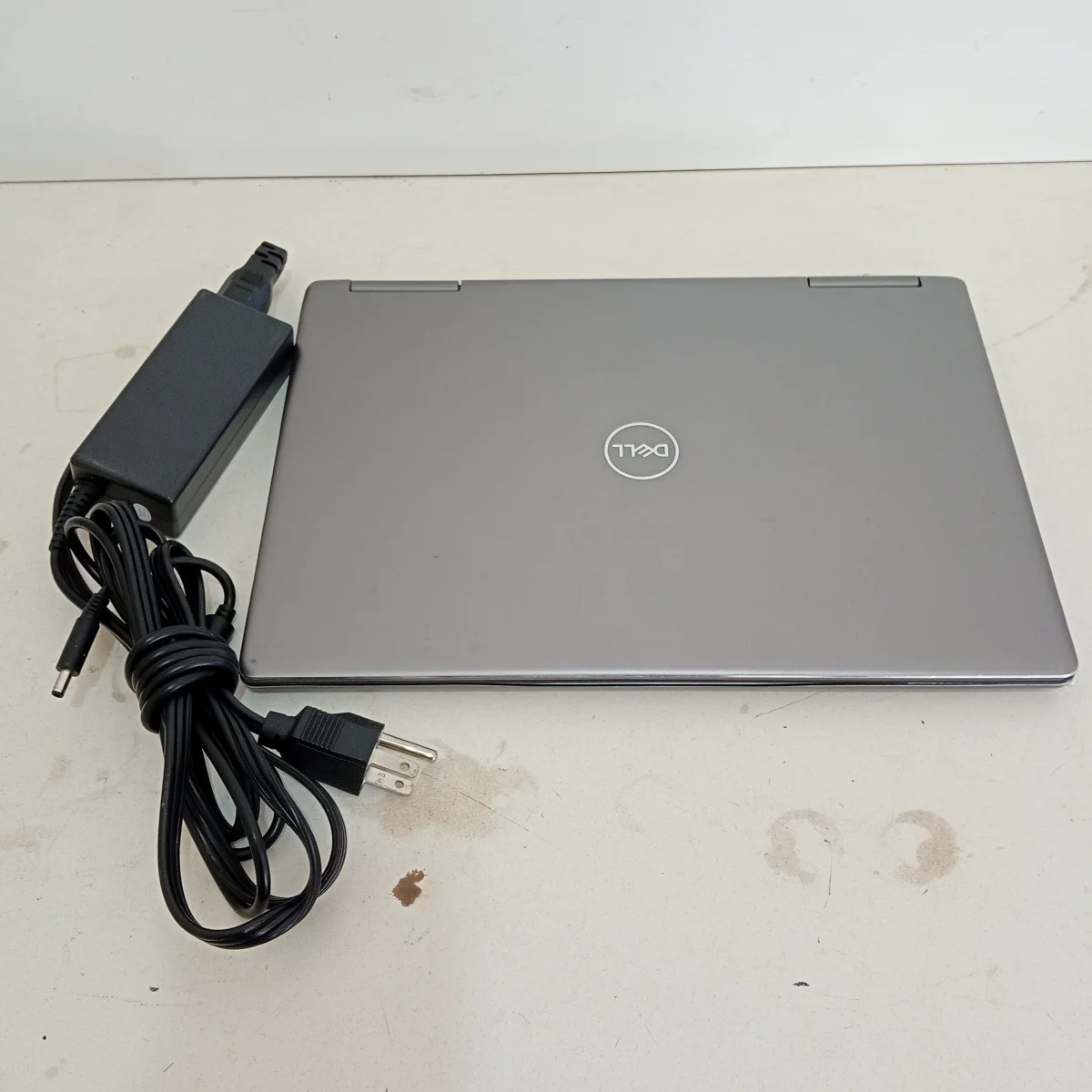 Foto 2 de Notebook Marca Dell 14 Modelo P83g Procesador Intel Core I7-855ou 1.80ghz Memoria Ram 16 Gb Disco Duro 250 Gb Acc Web CamWifiSalida HdmiPatalla Tactil 360