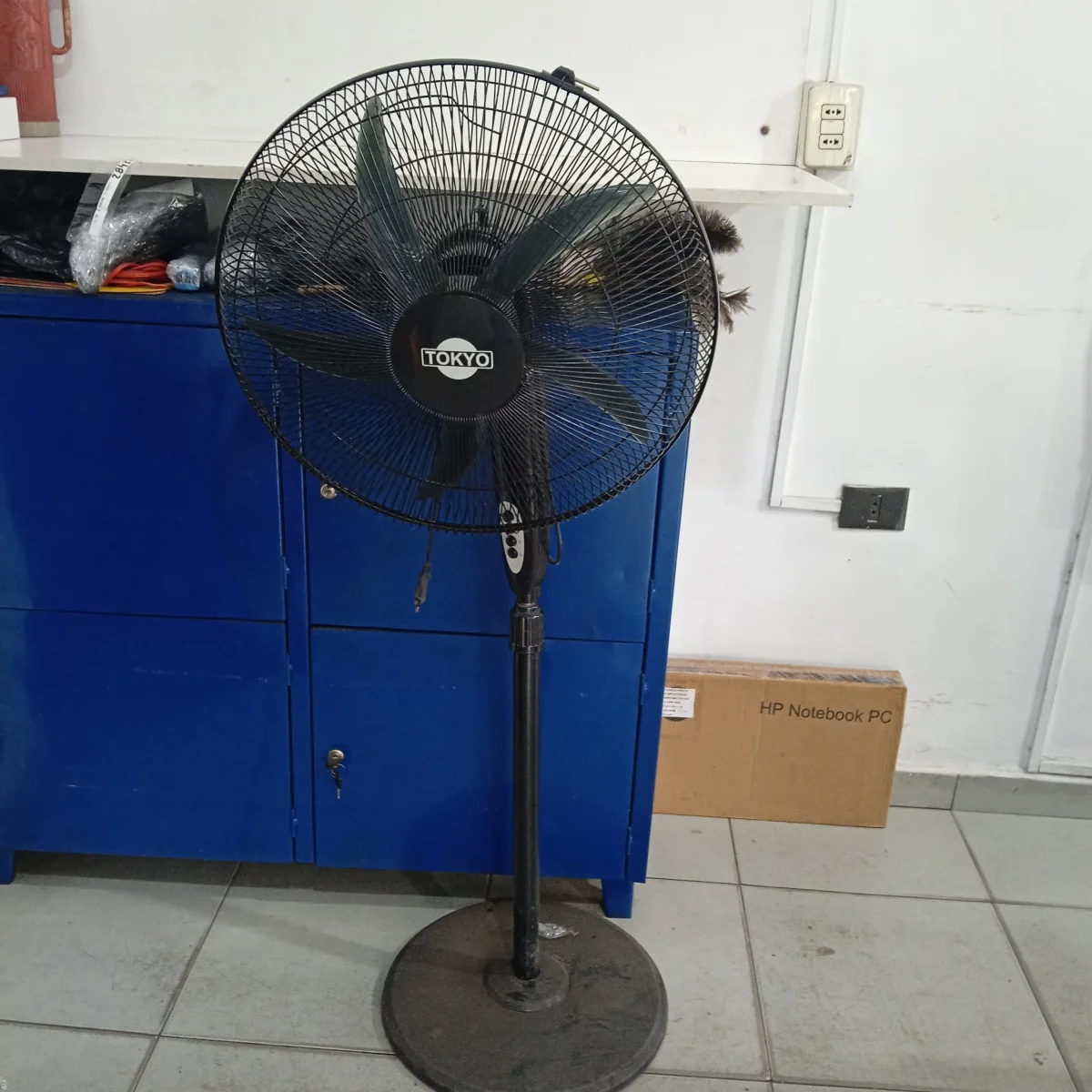 Foto 3 de Ventilador 3 Velocidades Marca Tokyo Modelo Vtockfs50-11dan-N Usado En Buen Estado Acc BaseDe 5 Aspa