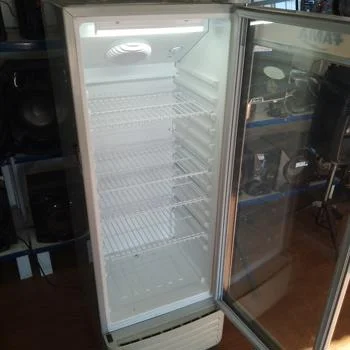 Foto 2 de Visicooler Marca Fama Modelo Ef-170 Usado En Buen Estado Acc 4 Parrills