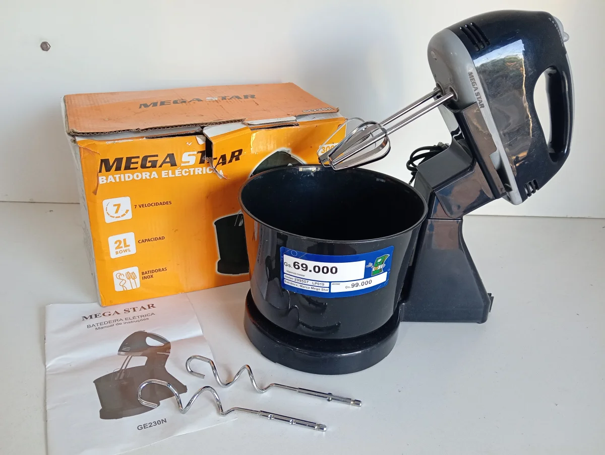 Batidora Marca Mega Star Modelo Ge230n Usado En Buen Estado Acc Bol2 Par De Batidoras