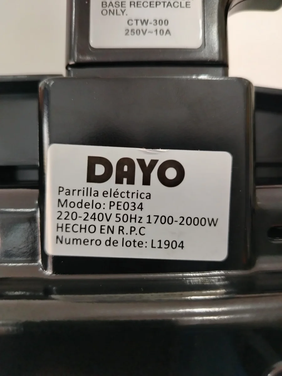 Foto 3 de Parrilla Electrica Marca Dayo Modelo Pe034 Usado En Buen Estado Acc Cable Cte C/ Regulador De TemperaturaManualBandeja Para Residuos
