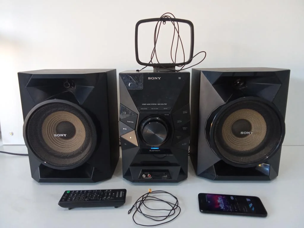 Equipo De Sonido Marca Sony Con Control Modelo Hcd-Ecl77bt Usado En Buen Estado Acc Con 2 Antenas Una Para Am Y Otra Para Fm