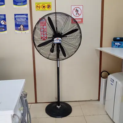 Ventilador 3 Velocidades Marca Tokyo Modelo Vetokp1126 Usado En Buen Estado Acc C/4 Aletas
