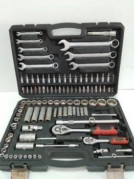Caja De Herramientas Marca Yong Tools Modelo No Tiene Usado En Buen Estado Acc Llaves ManualesJuego De Tubos