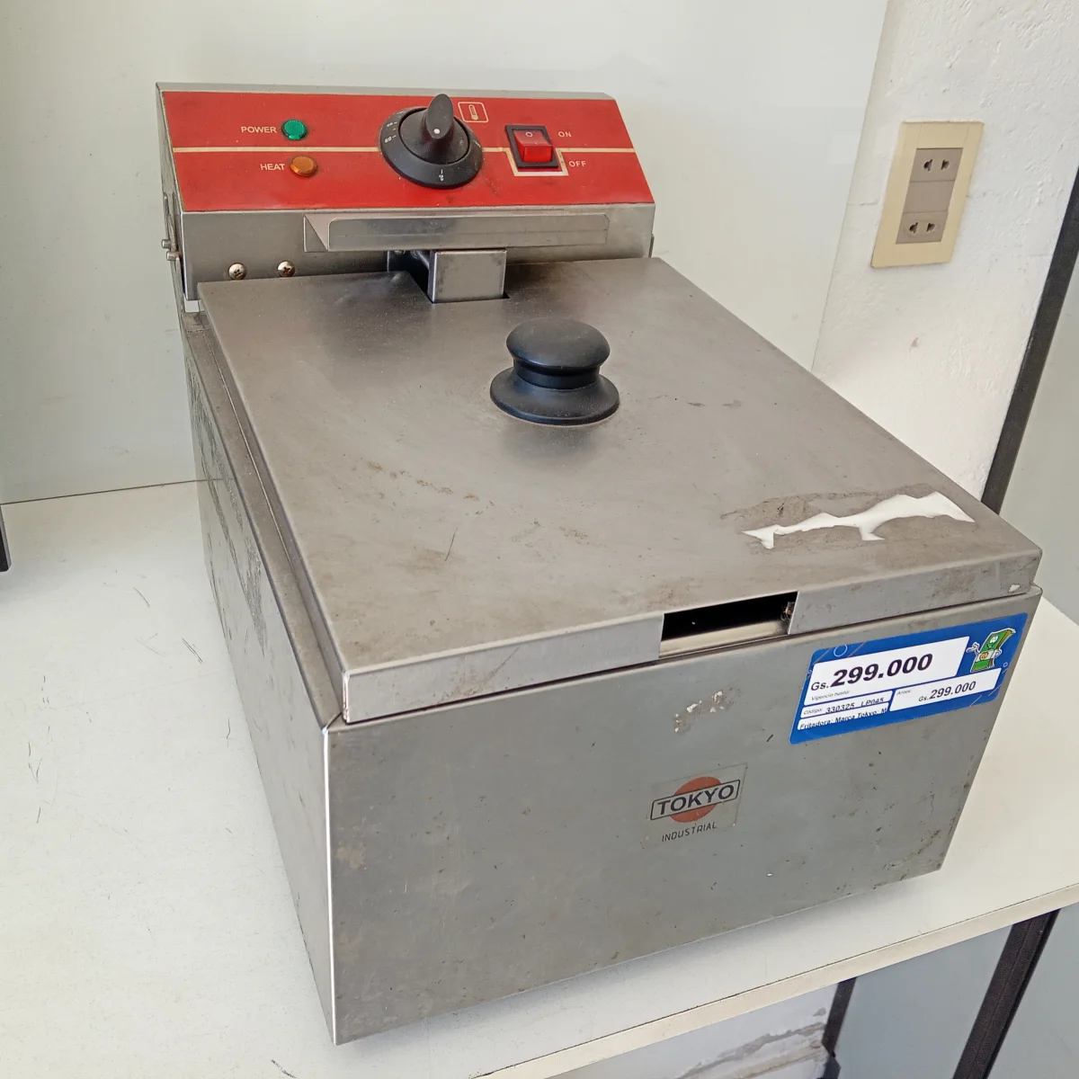 Fritadora Marca Tokyo Modelo Lr-Ef-101b Usado En Buen Estado Acc CanastaTapa