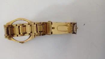 Foto 3 de Reloj Para Caballero Marca Citizen Modelo No Tiene Usado Con Desgaste Acc Con Malla De Metal Dorado