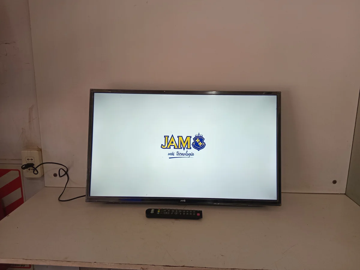 Televisor Led Convencional De 32 '' Marca Jam Modelo Usado En Buen Estado Con Control Sin Caja Acc SoporteControl