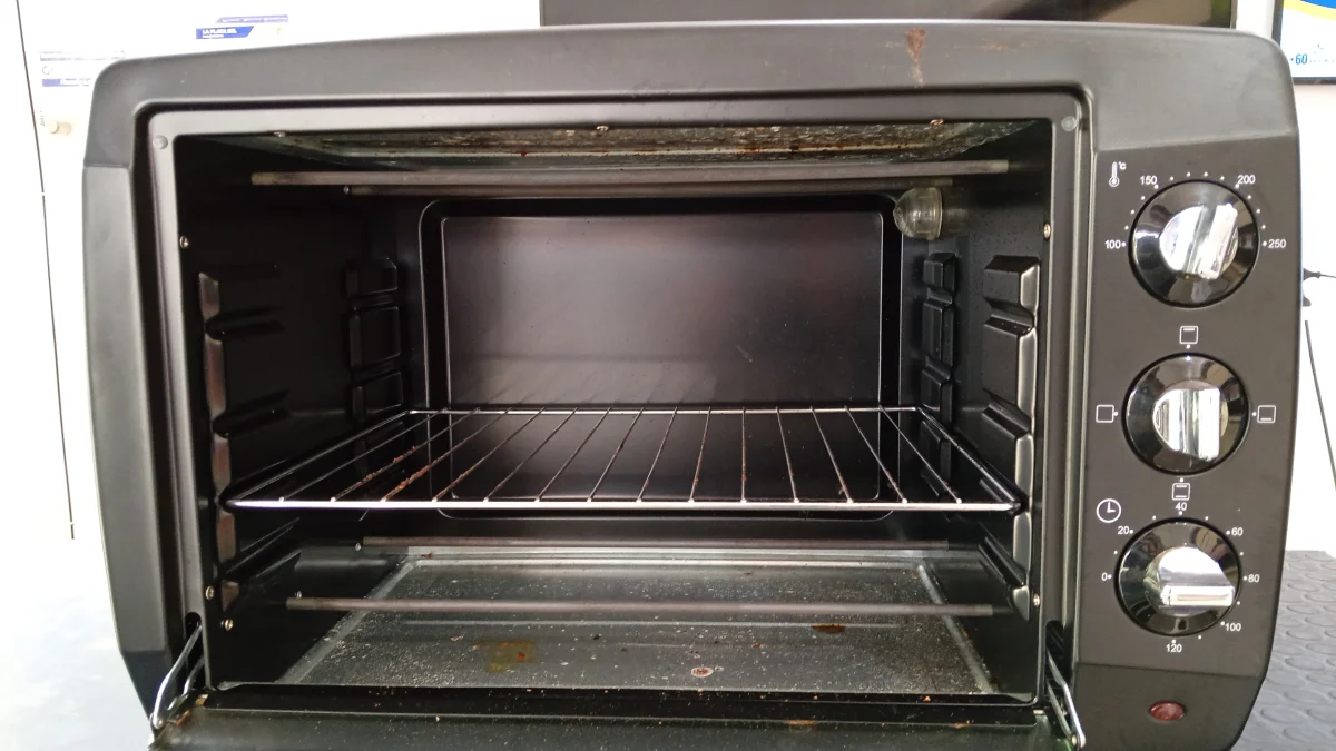 Foto 2 de Horno Marca Tokyo Litros 45 Modelo Edthelisto-N Usado En Buen Estado Acc Con Parrilla