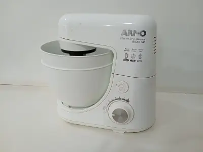 Batidora Marca Arno Modelo Deluxe Usado En Buen Estado Acc Cuatro Batidores. Dos Bowls