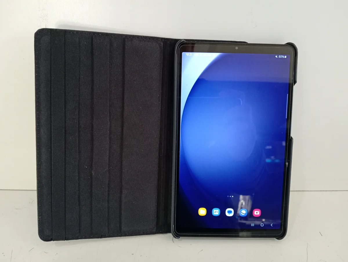 Tablet Marca Samsung Modelo Tab A9 Acc Cargador Estuche Color Negro 258046
