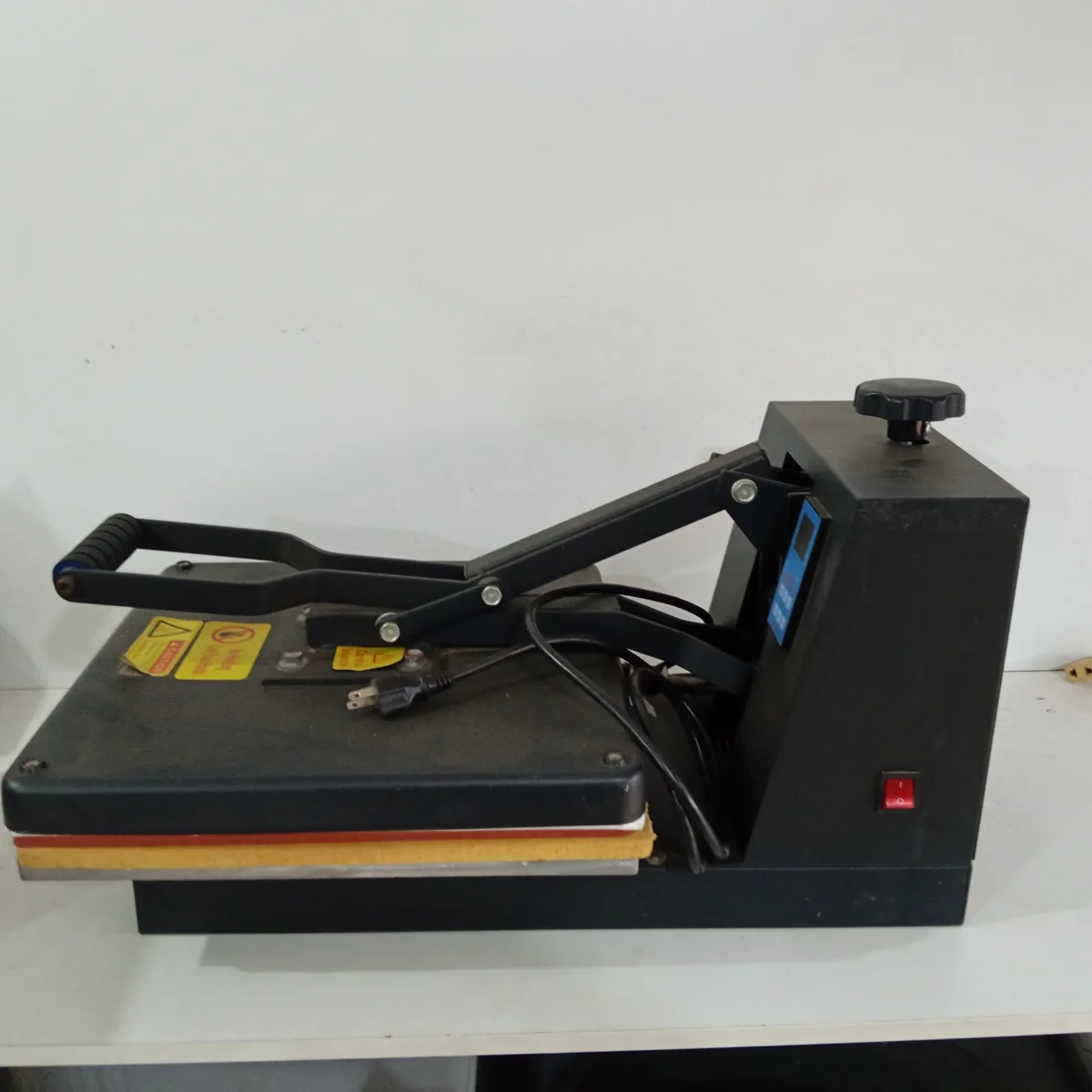 Plancha Para Sublimacion Marca Heat Press Machine Modelo Hm-38/Hm-40 Acc Con Almohadilla