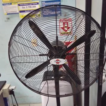 Foto 2 de Ventilador 3 Velocidades Marca Tokyo Modelo Blow Usado En Buen Estado Acc No Tiene