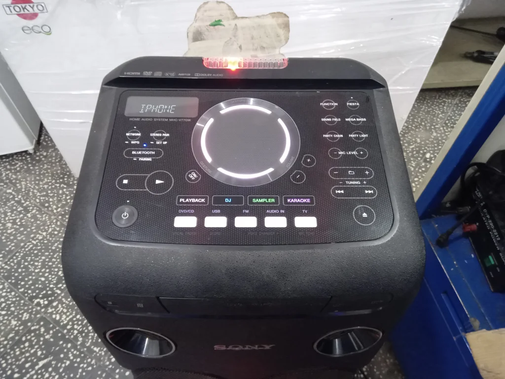 Foto 2 de Caja De Sonido Amplificada Marca Sony Modelo V77dw Con Control Usado En Buen Estado Acc Cable Power