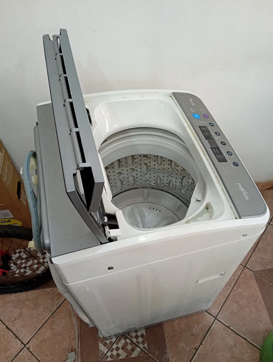 Foto 3 de Lavarropas Cap 8 Kg. Marca Whirlpool Modelo Ww1088w9 Usado En Buen Estado Acc Mangueras De Carga Y Descarga