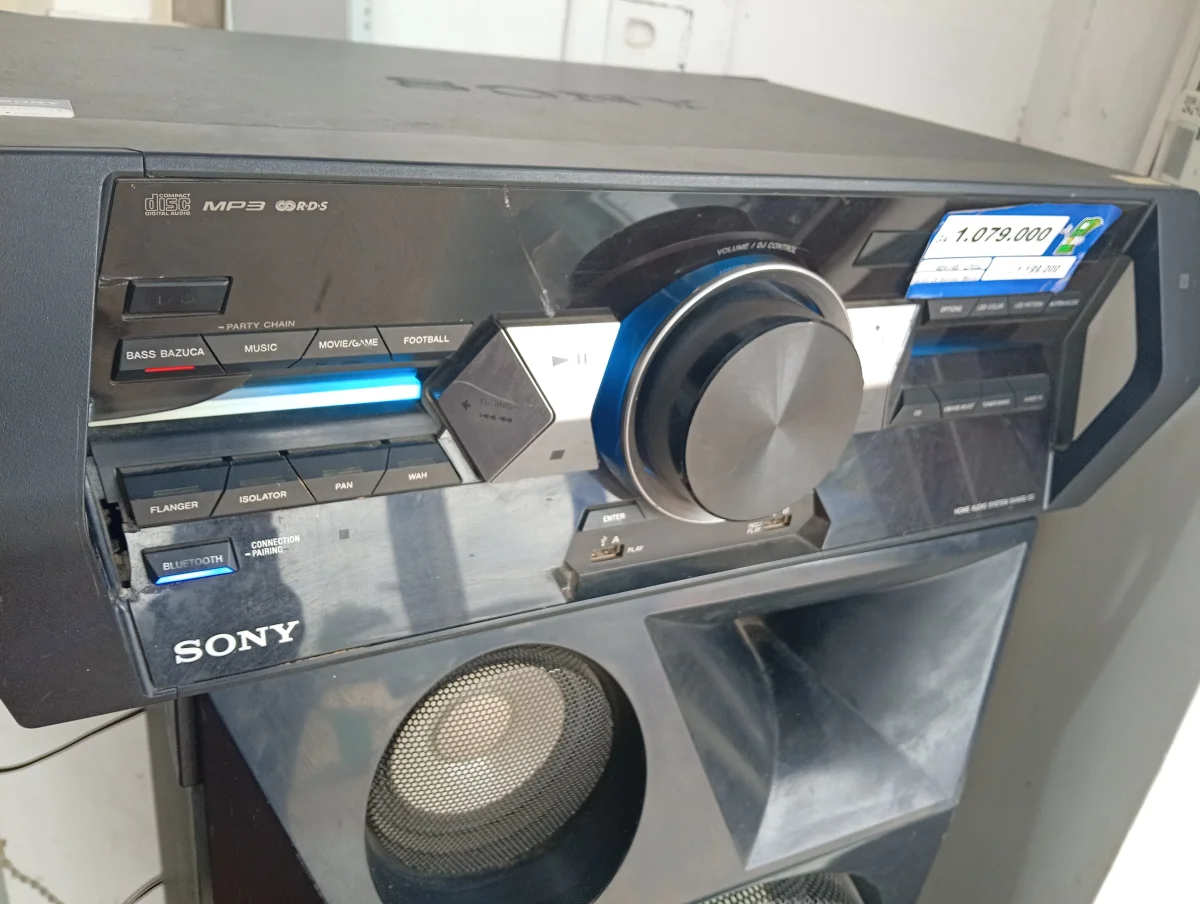 Equipo De Sonido Marca Sony Con Control Modelo Hcd-Shake33 Usado Con Desgaste Acc Cable Cte Con FichaBtCd2entrada Usb2parlantePorta CdPotencia 2400