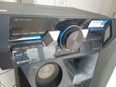Equipo De Sonido Marca Sony Con Control Modelo Hcd-Shake33 Usado Con Desgaste Acc Cable Cte Con FichaBtCd2entrada Usb2parlantePorta CdPotencia 2400