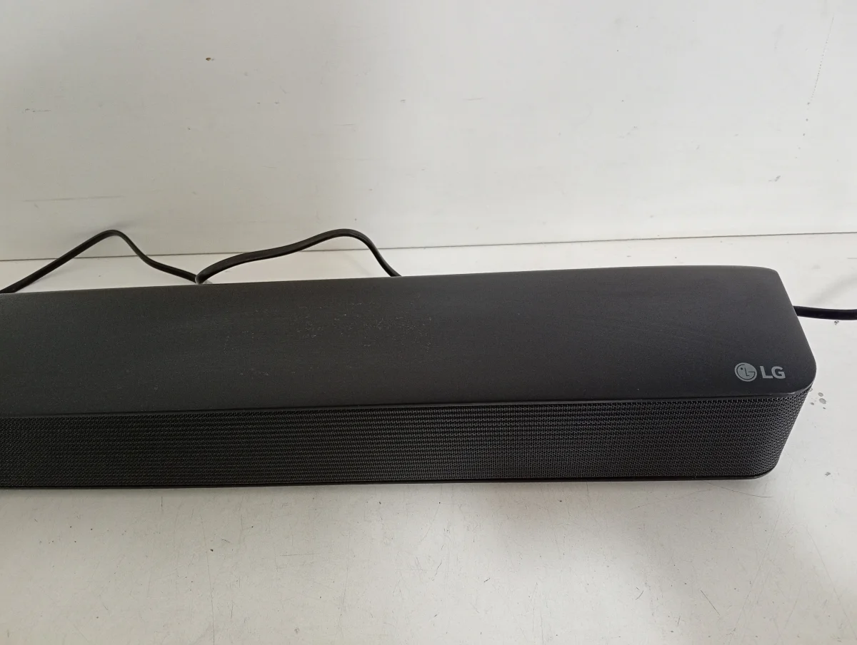 Foto 2 de Barra De Sonido Marca Jbl Modelo Bar Studio Usado En Buen Estado Con No Tiene Acc Cable Power Con Transformador