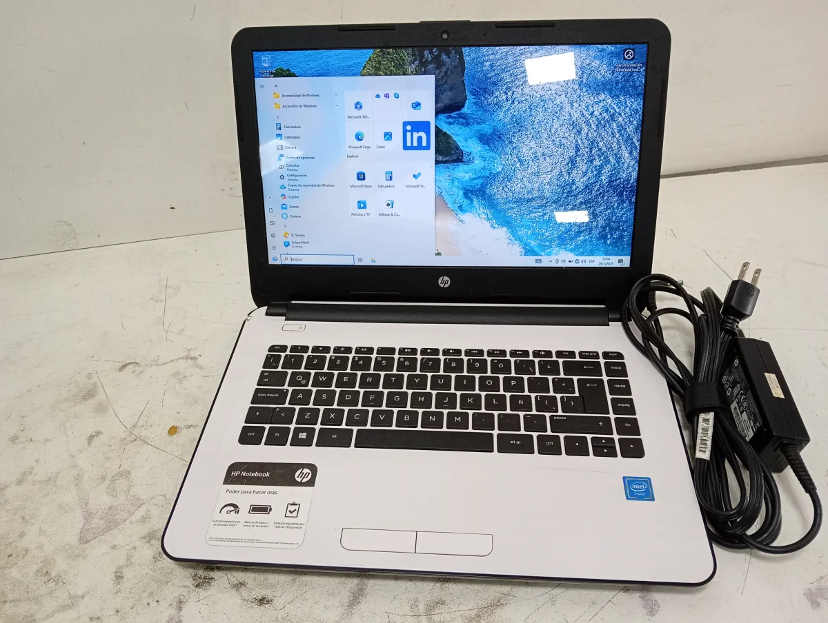Notebook Marca Hp Modelo Rtl8723be Procesador Celeron Memoria Ram 4 Gb Disco Duro 350 Gb Generacion 3 Acc Funda