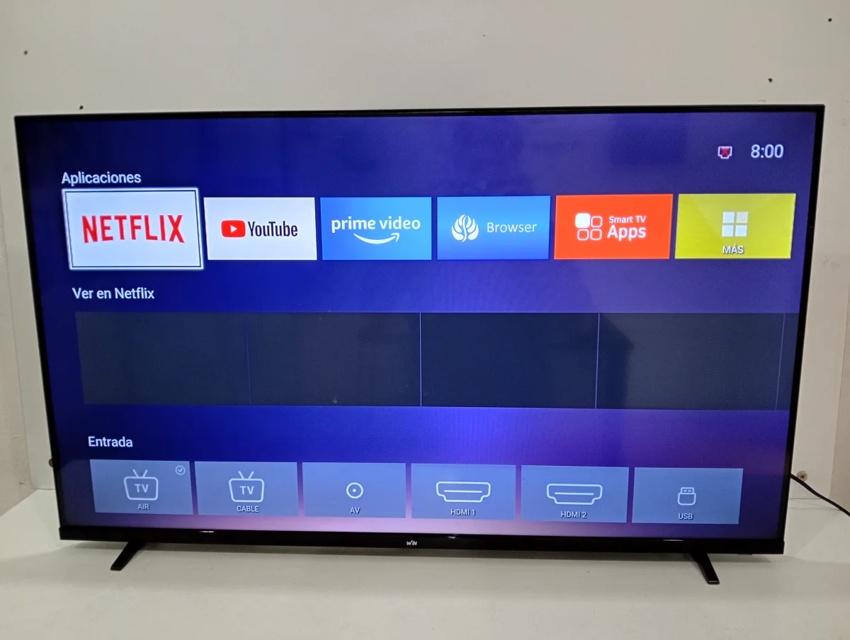Televisor Led Smart De 43 '' Marca Win Modelo 43fs Con Control Usado En Buen Estado Acc Caja Control Patitas