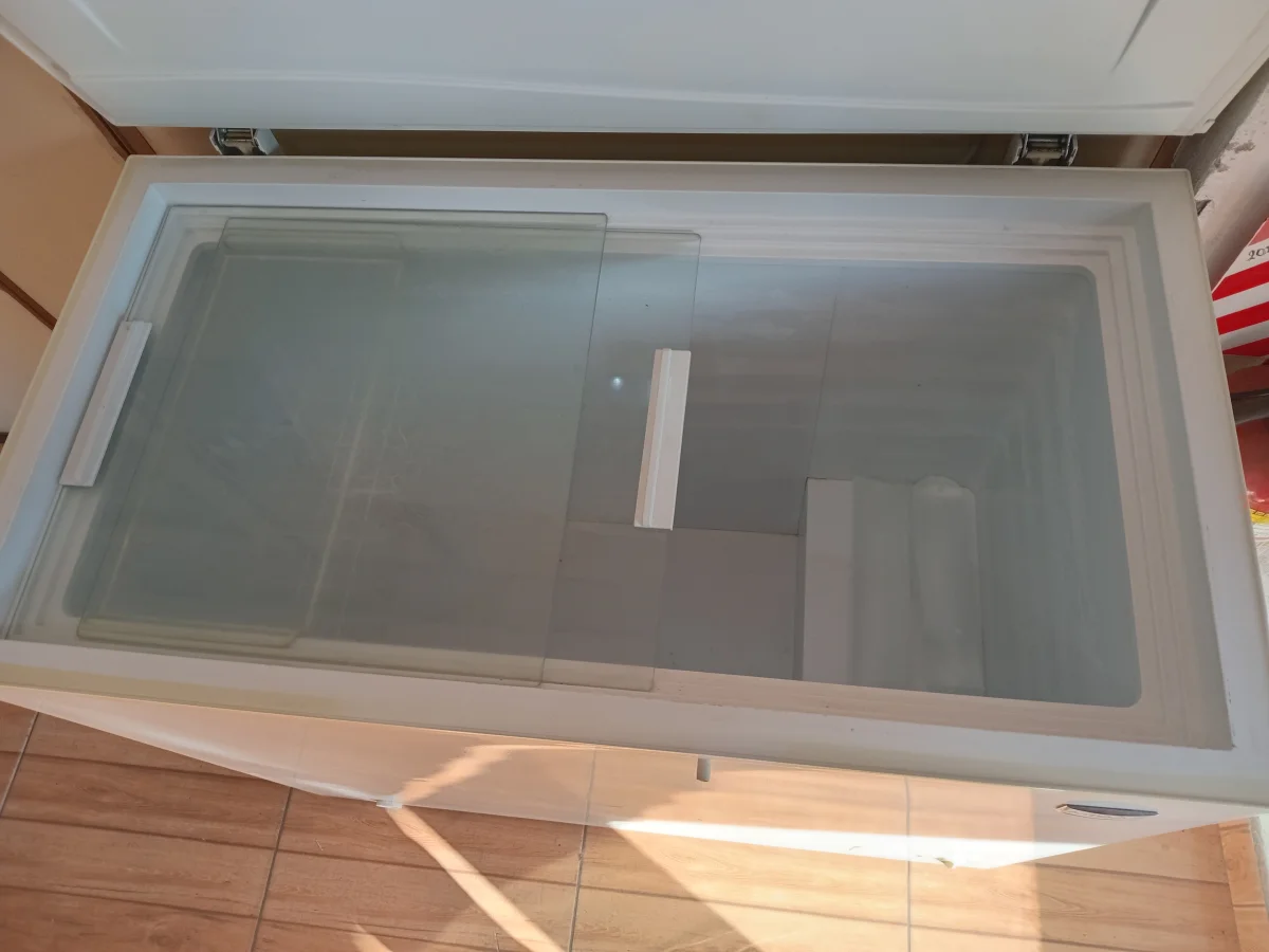 Foto 3 de Congeladora / Frezzer Marca Midas Litros 200 Modelo Md-Hs252 Usado En Buen Estado Acc No Tiene