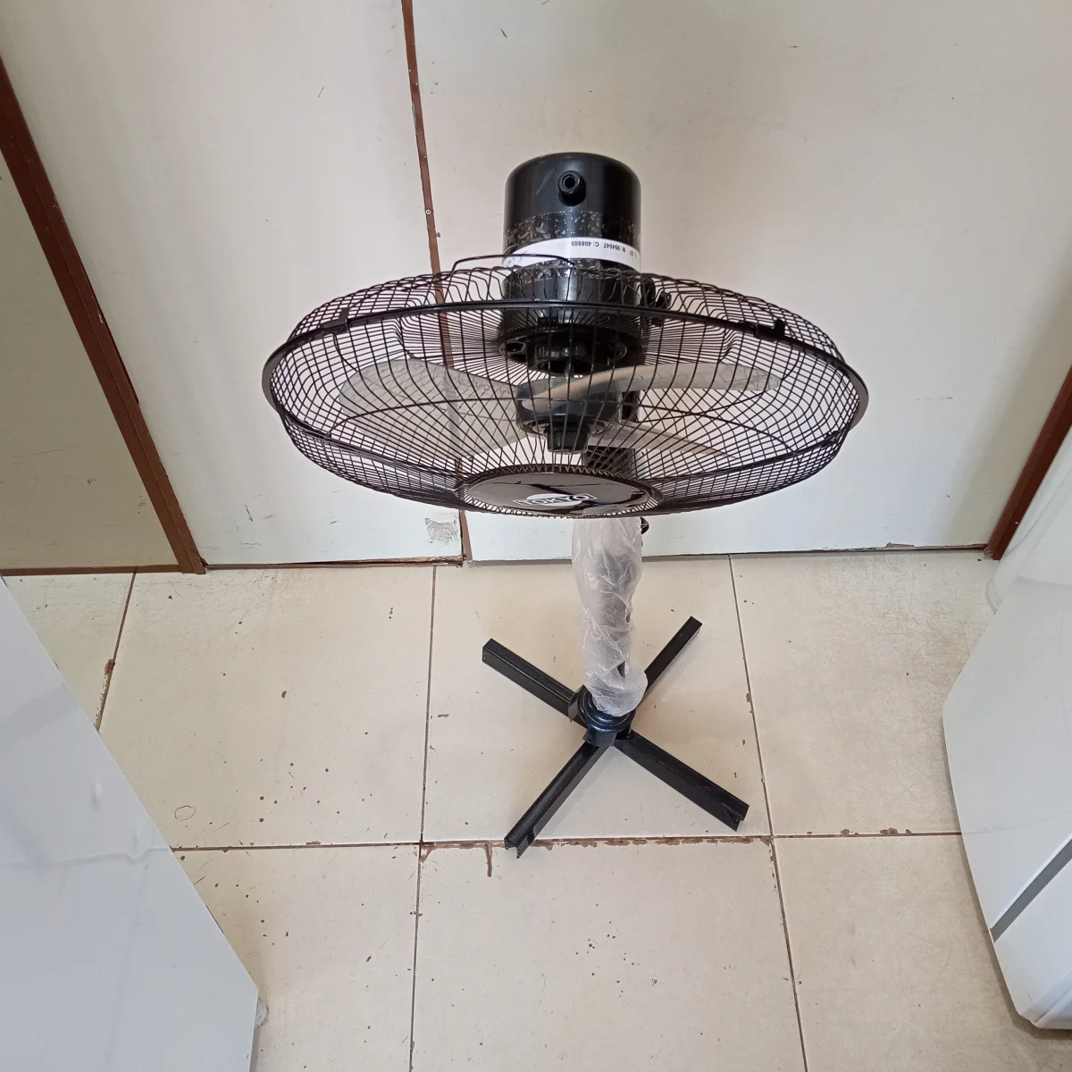 Foto 3 de Ventilador 3 Velocidades Marca Tokyo Modelo Tokp16 Usado En Buen Estado Acc No Tiene