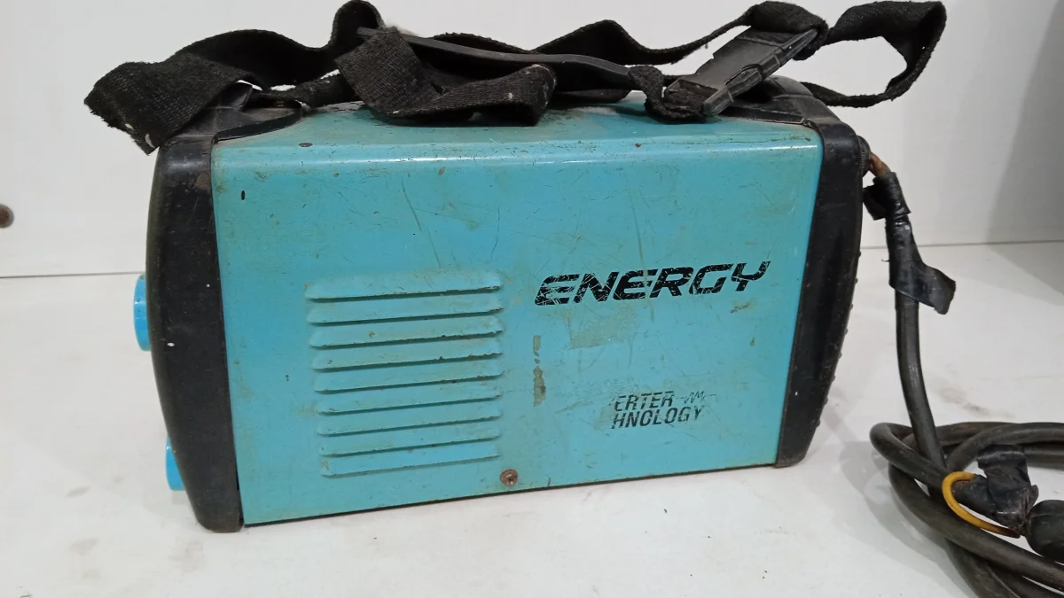 Foto 3 de Soldador Marca Energy Modelo L200/1/220 Usado En Buen Estado Acc Pico Soldador+Cable Tierra C/Pinza