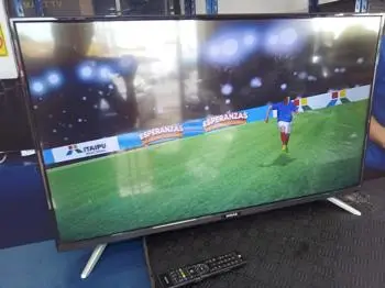 Televisor Led Smart De 43 '' Marca Midas Modelo Md-Tv432100l Con Control Usado Con Desgaste Acc Control2 PatitasTriple