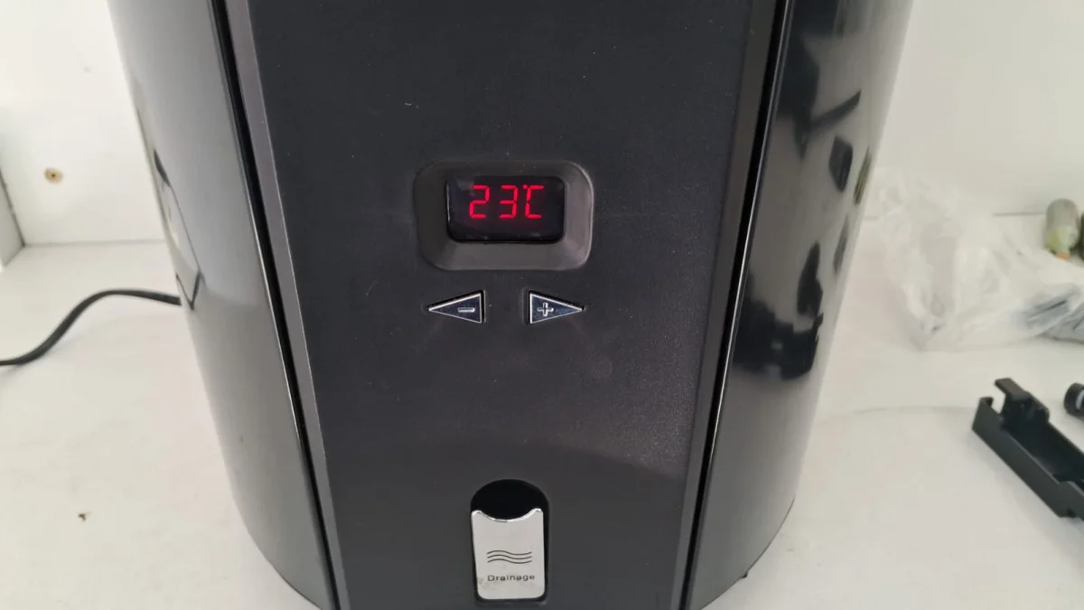 Foto 3 de Dispenser De Cerveza Marca Benmax Modelo Bct-0538a Acc De 5 Litros3 Refil De Co2Bandeja De Goteamiento