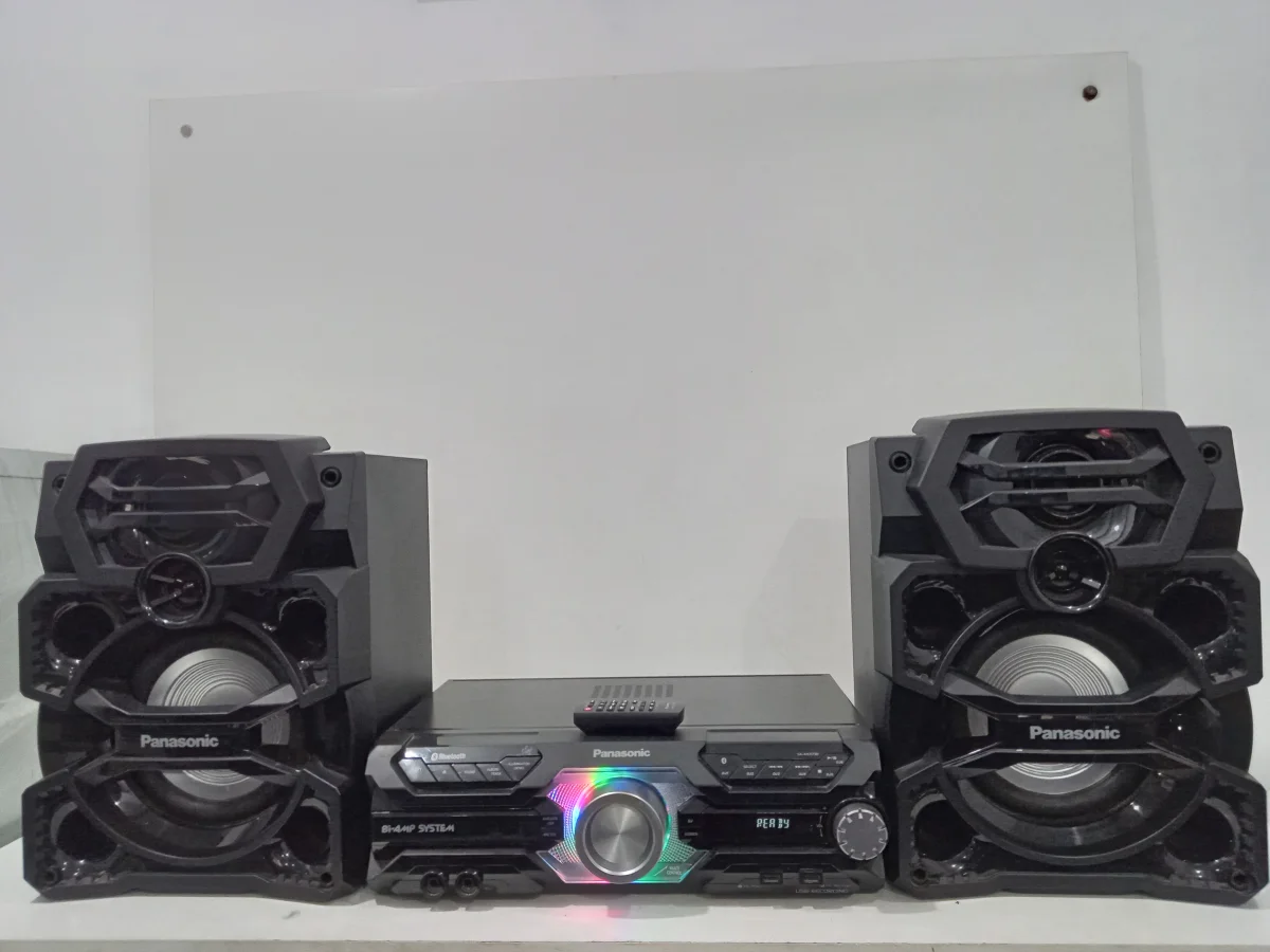 Equipo De Sonido Marca Panasonic Con Control Modelo Sa-Akx730 Usado En Buen Estado Acc No Tiene