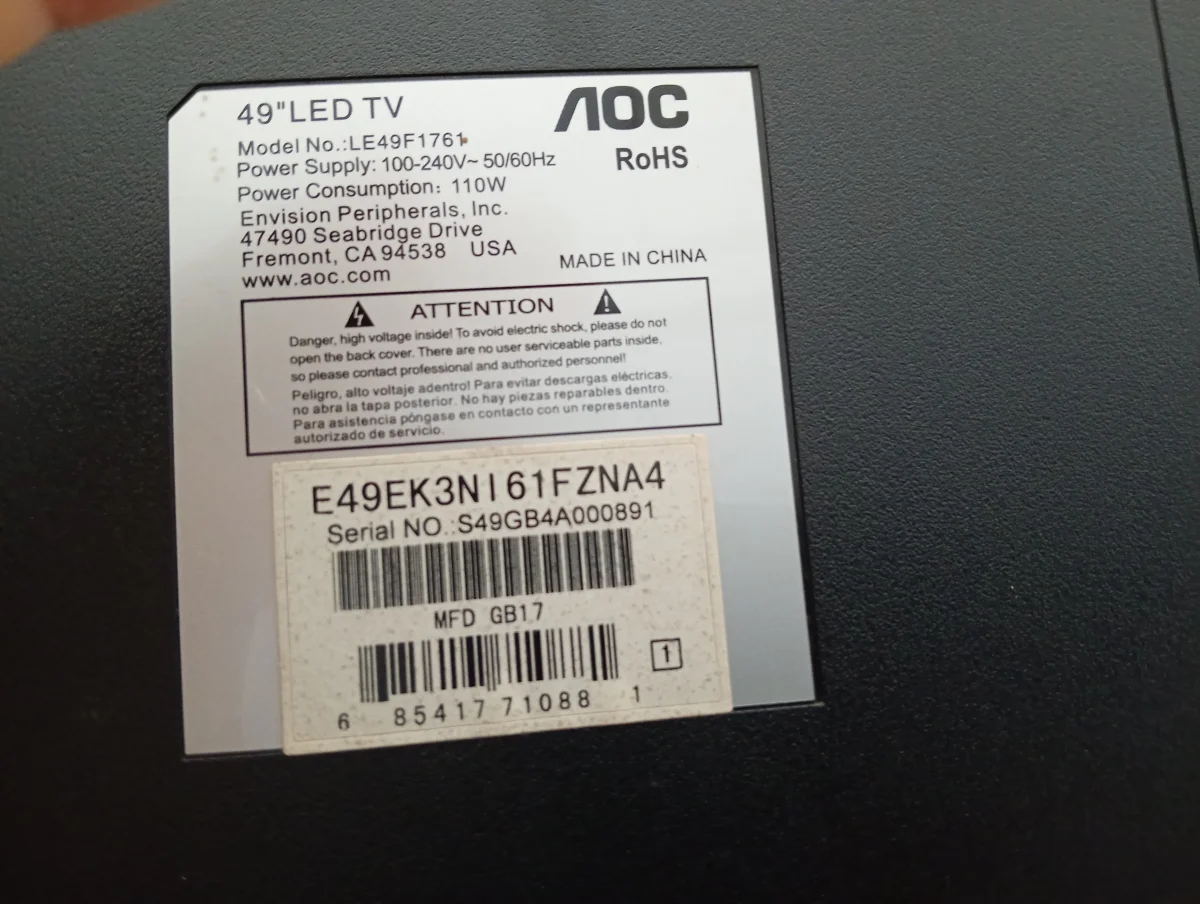 Foto 3 de Televisor Led Convencional De 49 '' Marca Aoc Modelo Le49f1761 Usado En Buen Estado Con Control Con Caja Acc Par De Patitas