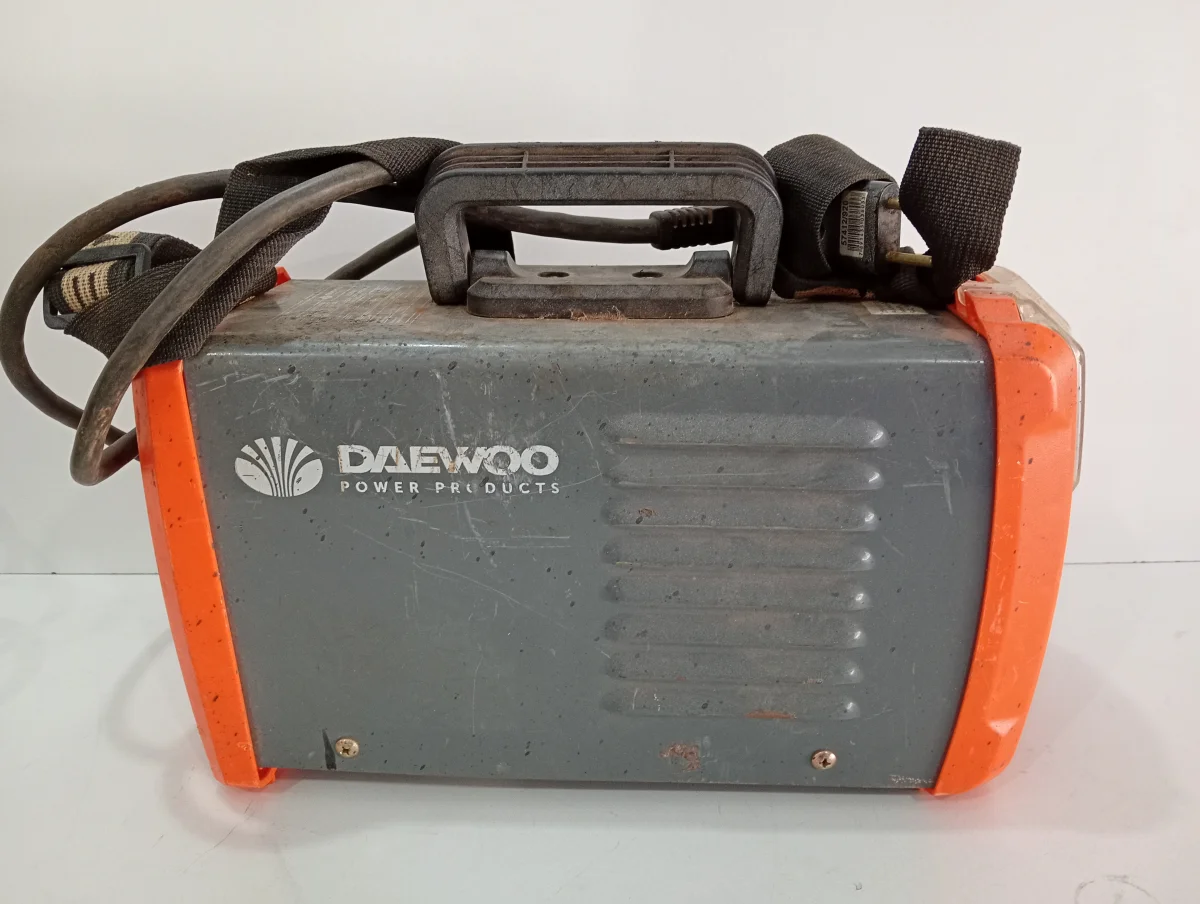 Foto 2 de Soldador Marca Daewoo Modelo Dw200mma Usado En Buen Estado Acc Pinzas Positivo Y Negativo