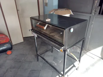Horno Pizzero Marca Gastrfort Modelo No Tiene Tamaño En Cm 55 Acc Manguera De Gas80x55 Cm De MedidaA GasMedidor De Temp