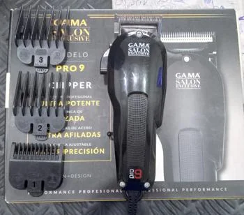 Maquina De Cortar Cabello Marca Gama Modelo Pr09-Hf Usado En Buen Estado Acc 3 Modelos De Corte