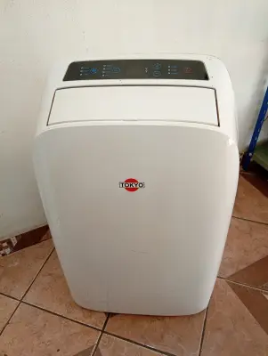 Aire Acondicionado Tipo Portatil Marca Tokyo Modelo Aaportokport19 Potencia Btu 12.000 Sin Control Usado En Buen Estado Acc Caño Corrugado
