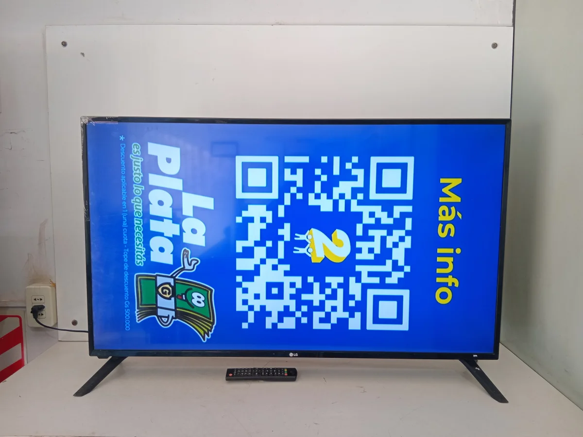Televisor Led Convencional De 43 '' Marca Lg Modelo 43lj500 Usado En Buen Estado Con Control Sin Caja Acc Control Par De PatitasCable Corriente