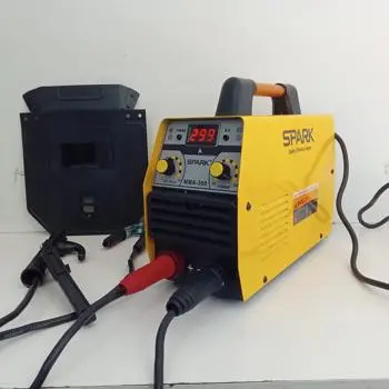 Soldador Marca Spark Modelo Mma-300 Usado En Buen Estado Acc Dos Pinza Una Negativa Positiva Con Careta Y Cepillo