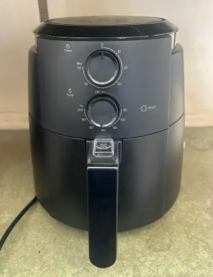 Fritadora Marca Jam Air Fryer Modelo Jm -Tn40b Usado En Buen Estado Acc: No Tiene Comentario: En Caja