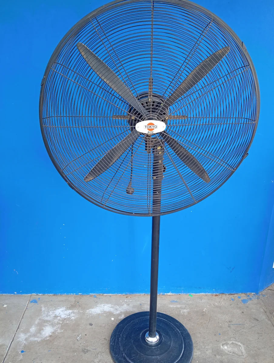 Foto 2 de Ventilador 3 Velocidades Marca Tokyo Modelo Vetokpii30ar Usado En Buen Estado Acc Base