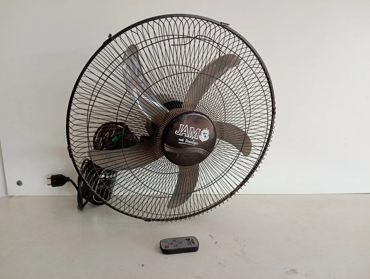 Ventilador 3 Velocidades Marca Jam Modelo Fw-18 Usado En Buen Estado Acc Con Control