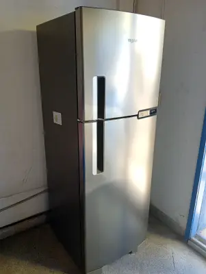 Heladera Marca Whirlpool Modelo Wrm44hkdwc Usado En Buen Estado Litros 400 Acc 3 Bandejas De Vidrio Portavasos 5 3 Cubetera VerduleraPorta Botellas2 Porta Huevos