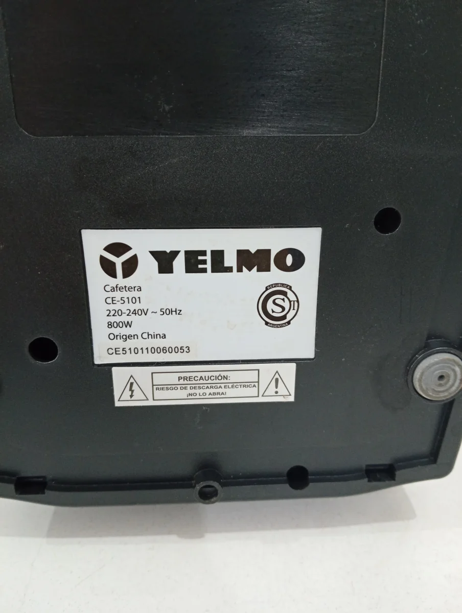 Foto 3 de Cafetera Marca Yelmo Modelo Usado En Buen Estado Acc ManijaRecipiente