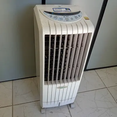 Enfriador De Ambiente Marca Symphony Modelo Tech Specs Usado En Buen Estado Acc Con 4 Rueditas